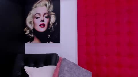  DALIANA  online show from January 18, 8:23 pm