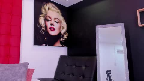  DALIANA  online show from February 10, 12:20 pm