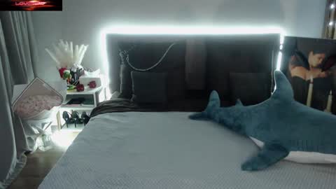 Snapshot of rachelcamp chatting on December 20, 3:53 pm Call me Miss. online show from December 20, 3:53 pm