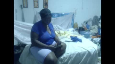 Snapshot of rachelexoticgirl chatting on October 14, 4:35 am rachelexoticgirl online show from October 14, 4:35 am