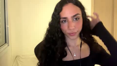 Nina online show from May 4, 11:23 pm