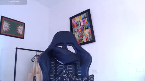 Snapshot of rachell_420 chatting on December 4, 4:16 pm rachell_420 online show from December 4, 4:16 pm