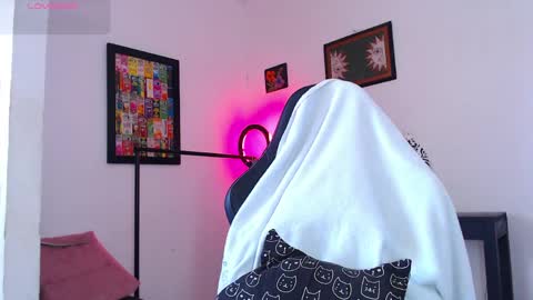 rachell_420 online show from May 8, 2:33 pm