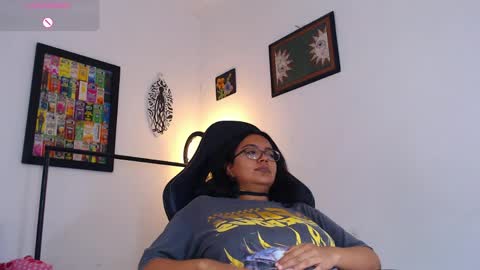 rachell_420 online show from May 11, 2:45 pm