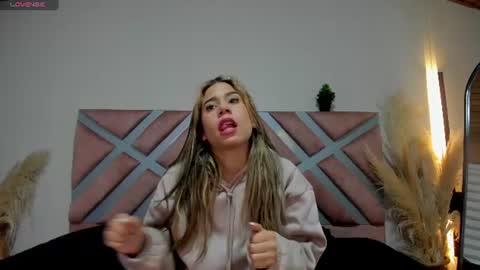 Rachell online show from June 14, 3:52 am
