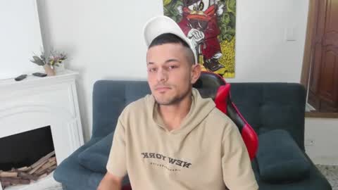Snapshot of rachell_jacob chatting on June 29, 10:37 am rachell_jacob online show from June 29, 10:37 am