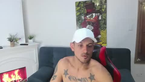 Snapshot of rachell_jacob chatting on July 6, 3:25 pm rachell_jacob online show from July 6, 3:25 pm