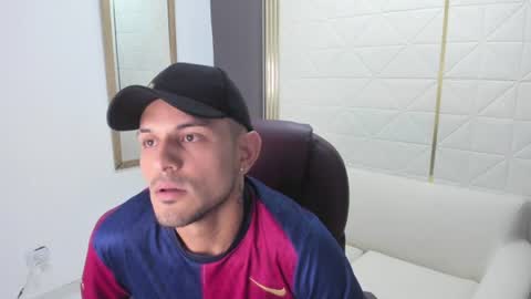 Snapshot of rachell_jacob chatting on July 27, 10:22 am rachell_jacob online show from July 27, 10:22 am