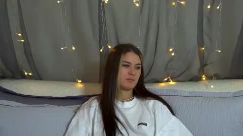 RachellSimpson online show from November 18, 6:45 pm