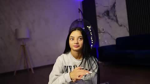 Ann online show from December 15, 5:12 am