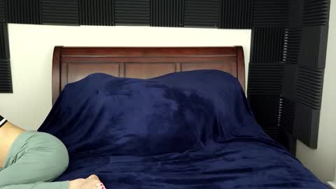 Snapshot of rachelxprice chatting on December 15, 3:22 am Rachel Price online show from December 15, 3:22 am