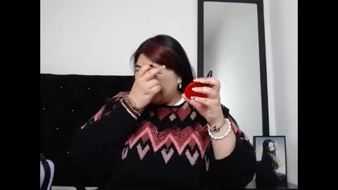 radiantgoddes online show from December 22, 1:52 pm