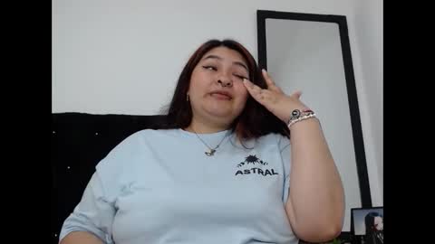 radiantgoddes online show from January 16, 3:38 pm