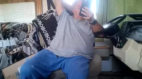 Snapshot of radiomantim chatting on June 8, 2:50 pm Radioman for fun online show from June 8, 2:50 pm