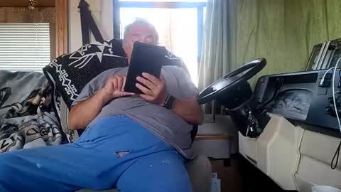Snapshot of radiomantim chatting on June 9, 2:17 pm Radioman for fun online show from June 9, 2:17 pm