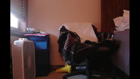 Snapshot of rado970 chatting on January 2, 2:46 pm Lauren online show from January 2, 2:46 pm