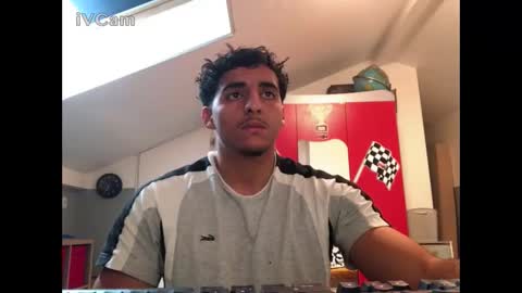 Snapshot of raes69 chatting on December 16, 9:36 am raes online show from December 16, 9:36 am