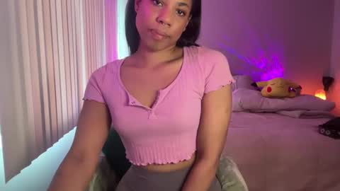 Snapshot of raewerks chatting on December 27, 10:37 pm RaeWerks online show from December 27, 10:37 pm