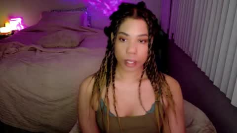 Snapshot of raewerks chatting on January 16, 3:21 am RaeWerks online show from January 16, 3:21 am