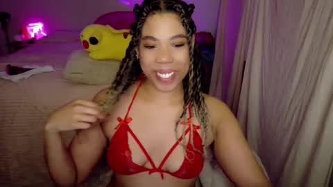 Snapshot of raewerks chatting on February 11, 3:22 am RaeWerks online show from February 11, 3:22 am