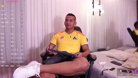 Snapshot of rafa_cruz chatting on July 3, 1:06 pm rafa_cruz online show from July 3, 1:06 pm