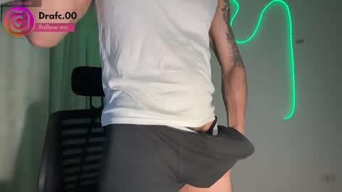 Snapshot of rafael_stone1 chatting on May 28, 3:04 am NEW IG online show from May 28, 3:04 am