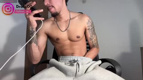 Snapshot of rafael_stone1 chatting on June 5, 6:52 am NEW IG online show from June 5, 6:52 am