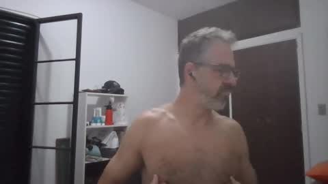 Big Uncle Jungle online show from October 18, 4:04 am