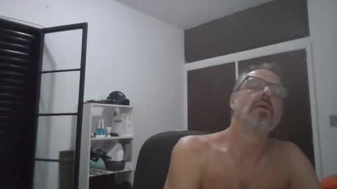 Big Uncle Jungle online show from October 19, 4:24 am