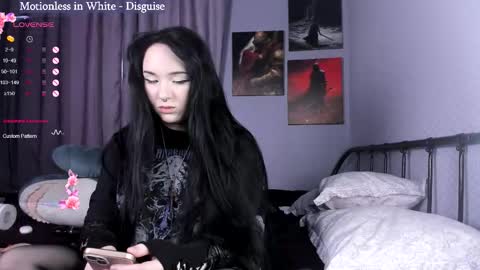 Janna  online show from February 8, 7:45 am