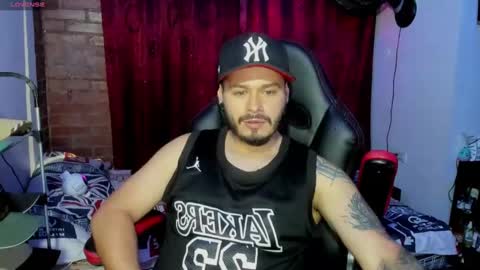 Snapshot of ragnar_lothbrok77 chatting on February 18, 1:54 am ragnar_lothbrok77 online show from February 18, 1:54 am