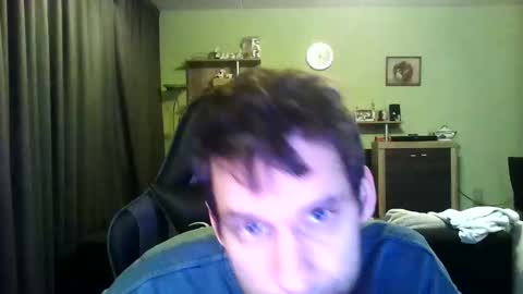 Snapshot of raimondo32 chatting on February 18, 2:59 pm Raimondo te Paste online show from February 18, 2:59 pm