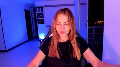 Snapshot of rainbow_jenny chatting on December 20, 12:52 am Jennyindependent model . online show from December 20, 12:52 am