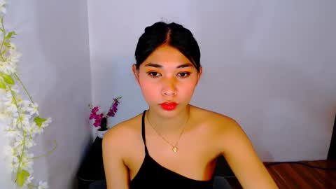 raindrizzle1706 online show from November 25, 6:52 pm