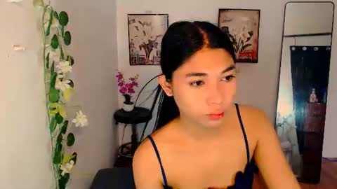 raindrizzle1706 online show from December 19, 4:41 am