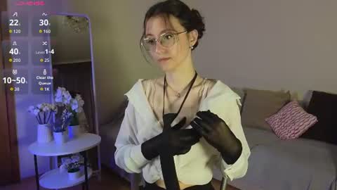 rainybella online show from June 13, 7:17 am
