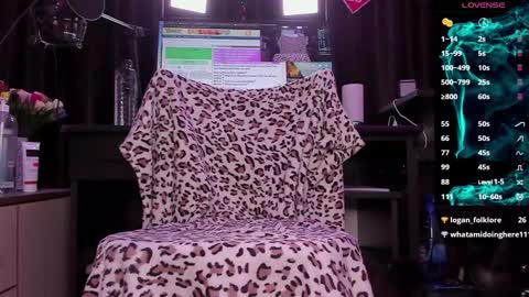 Snapshot of raissa_sky26 chatting on January 15, 8:41 am Laura online show from January 15, 8:41 am