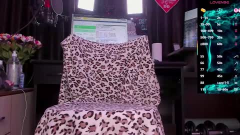 Snapshot of raissa_sky26 chatting on September 16, 2:45 am Laura online show from September 16, 2:45 am