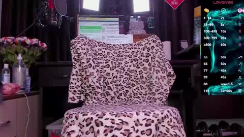 Snapshot of raissa_sky26 chatting on September 17, 2:46 am Laura online show from September 17, 2:46 am