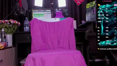 Snapshot of raissa_sky26 chatting on September 30, 2:38 am Laura online show from September 30, 2:38 am