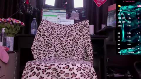 Snapshot of raissa_sky26 chatting on October 20, 2:34 am Laura online show from October 20, 2:34 am