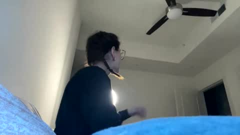 Ray Ray online show from February 6, 6:08 am