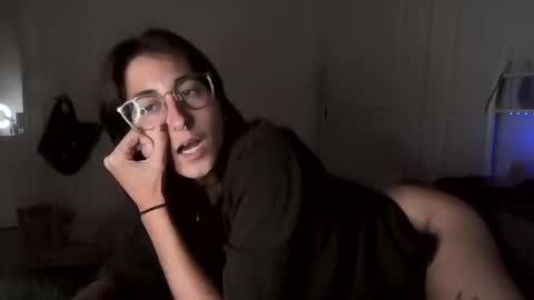 Ray Ray online show from September 17, 3:52 am