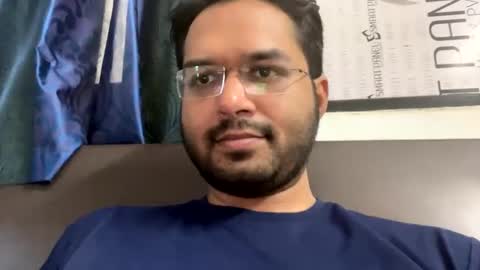 Snapshot of raj_maheesh chatting on February 18, 5:31 am raj_maheesh online show from February 18, 5:31 am