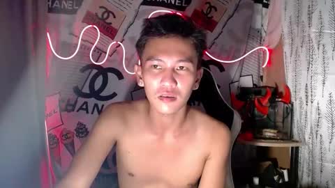 ralfhuge24 online show from October 31, 9:05 pm