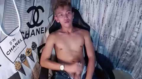 ralfhuge24 online show from December 20, 6:42 am