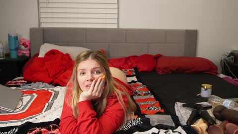 Snapshot of ramichick chatting on January 21, 6:43 am Rami online show from January 21, 6:43 am