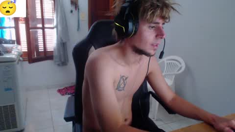 Snapshot of ramisexyloveyou chatting on February 2, 5:59 pm Ramiro online show from February 2, 5:59 pm