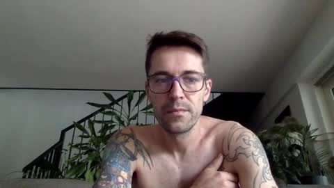 Snapshot of ramler0815 chatting on July 1, 8:38 am ramler0815 online show from July 1, 8:38 am