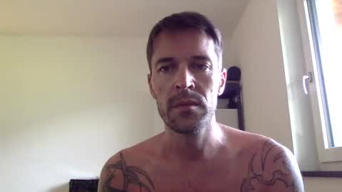 Snapshot of ramler0815 chatting on July 7, 6:05 am ramler0815 online show from July 7, 6:05 am